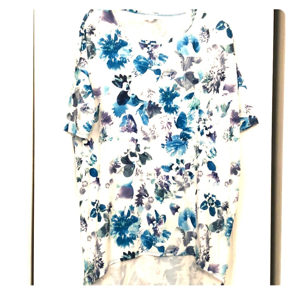 Lularoe Irma Xtra Small - Picture 1 of 2